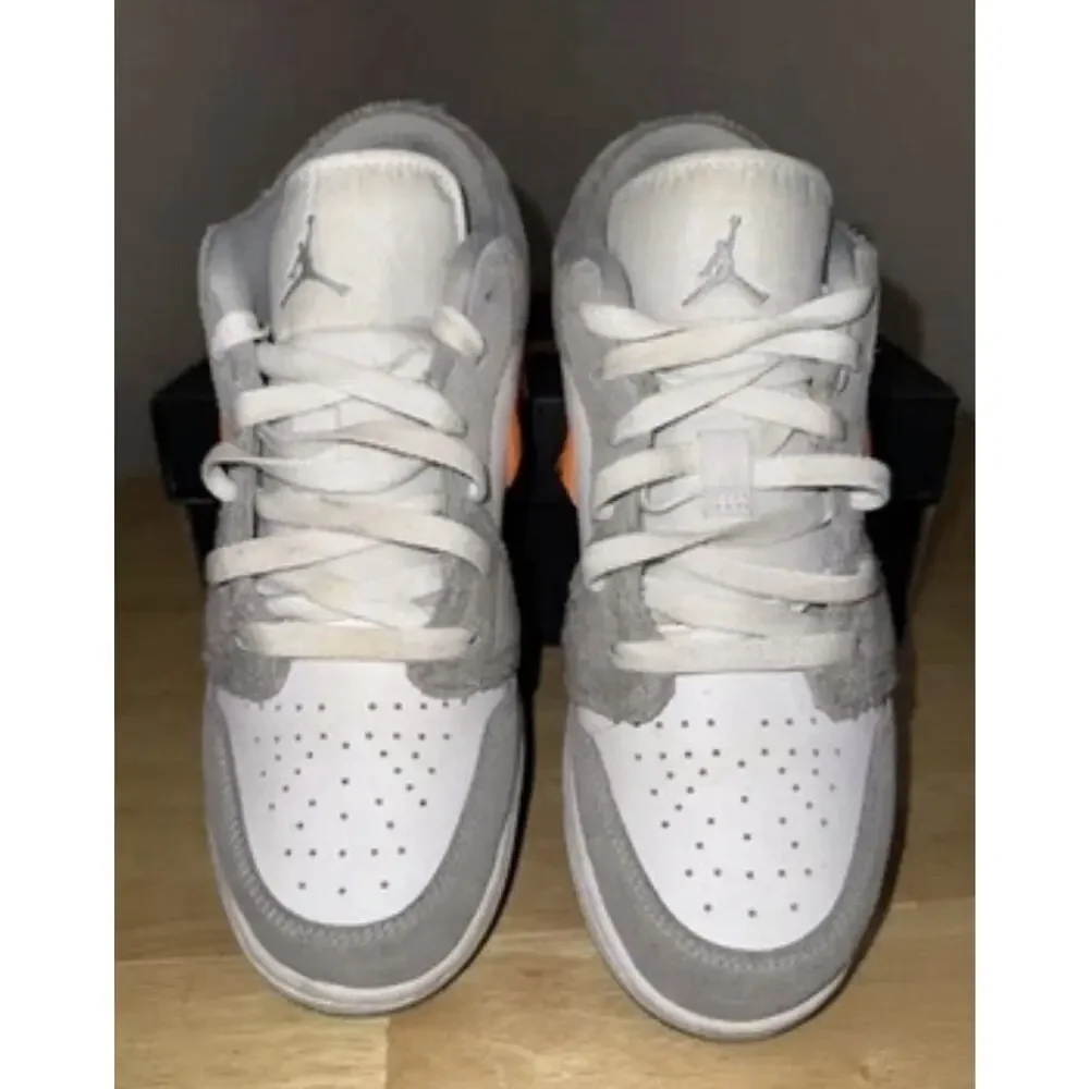 6Y = 7.5W - Jordan 1 Low Rabbit SE DZ6333-083 Grey Orange Green GS